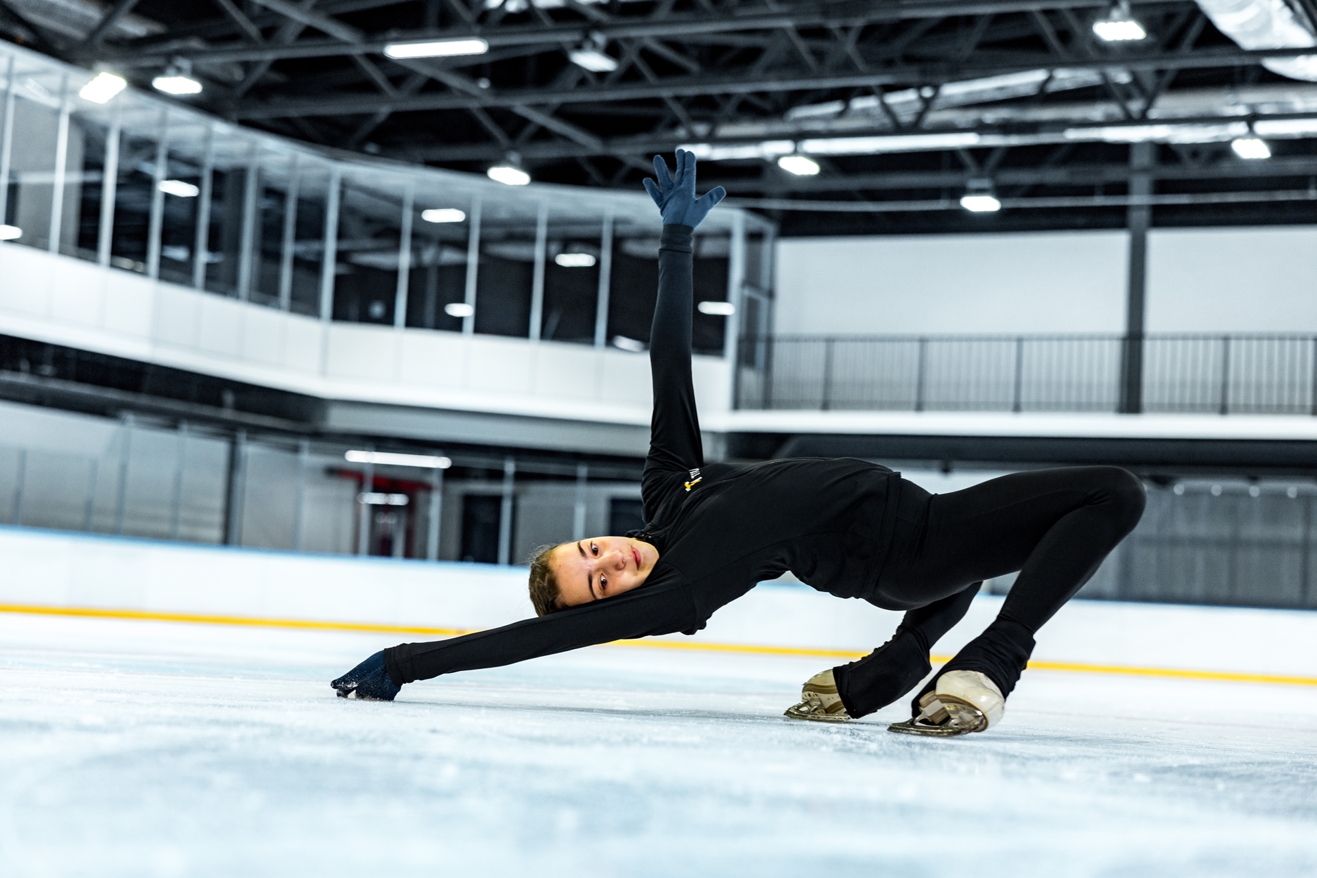 Массовое катание в СПб на коньках | ICEBURG ARENA